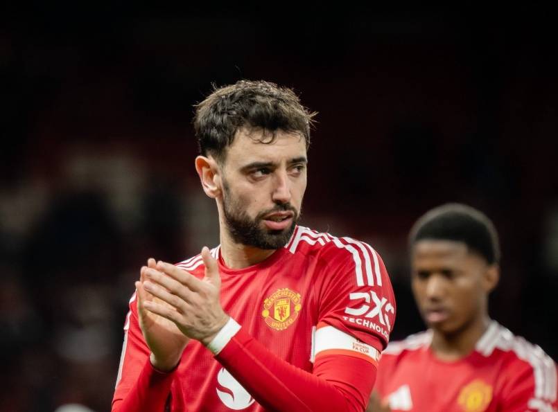 西媒曝皇马9000万镑签曼联队长，只有阿莫林当真了：坚决不卖B费