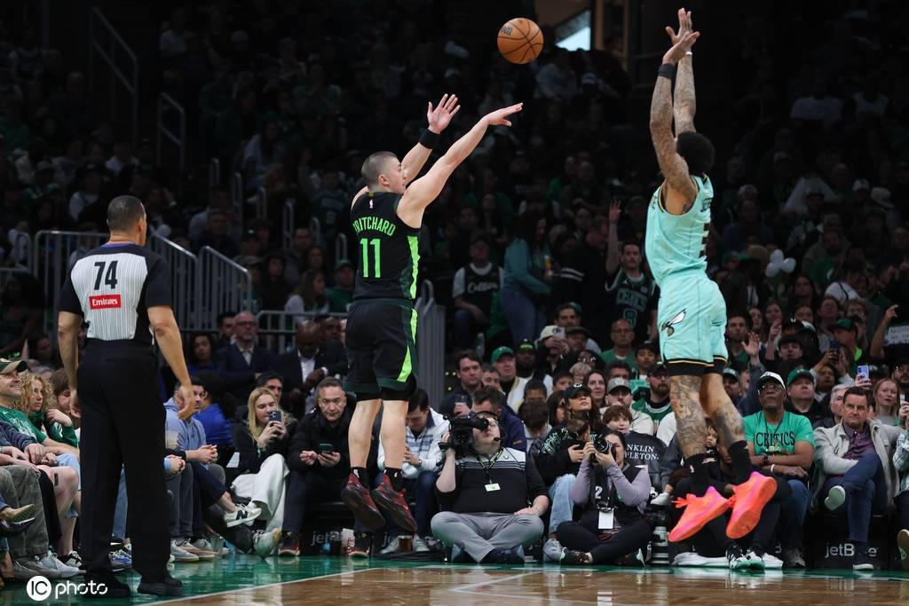 普理查德34+7努尔基奇14分 双探花缺阵绿军胜黄蜂