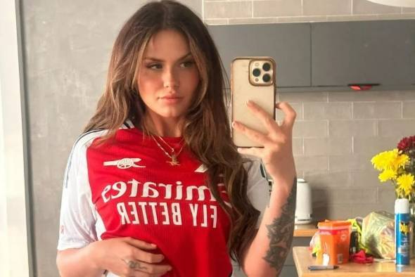 以球会友阿森纳美女球迷自宣，已报名阿森纳官方相亲活动